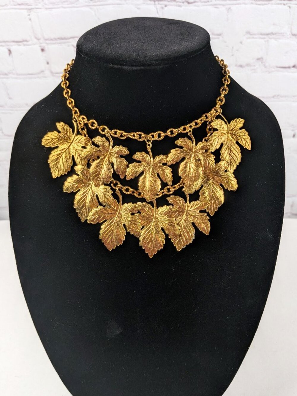 Vintage Gold-tone Maple Leaf Multilayered Charm Necklace